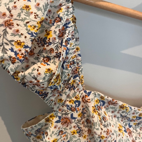 Floral Summer Dress, fully lined, elastic fitted torso. - Picture 10 of 10